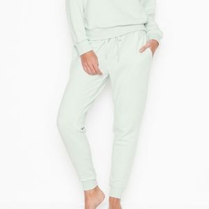 Vs Victoria secret stretch fleece jogger XXL